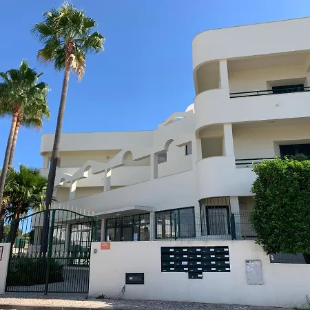 Piscine Sao Joao-balcon-parking Albufeira