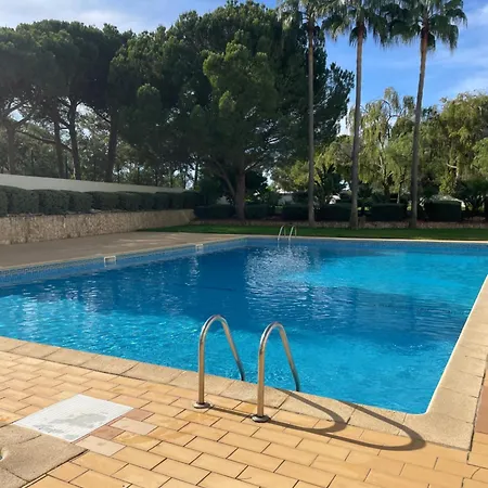Piscine Sao Joao-balcon-parking אלבופיירה